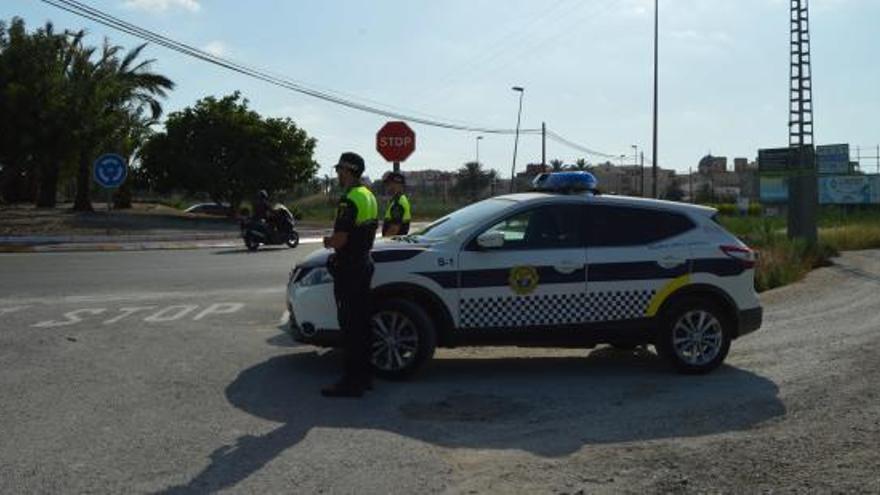 La policia local va immobilitzar i arrestar el parricida