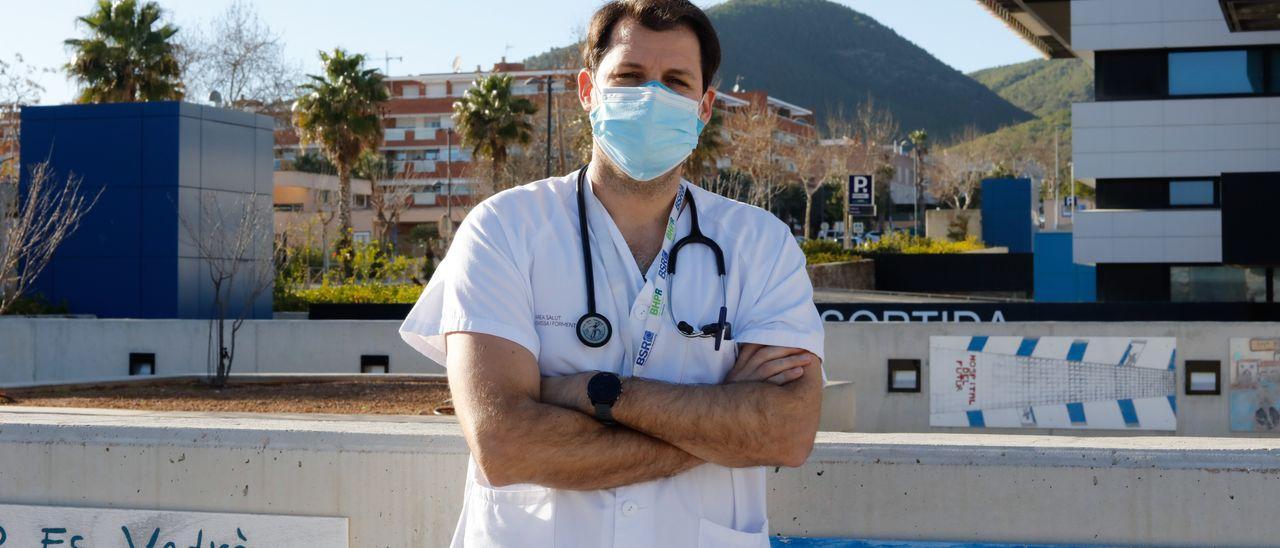 Miguel Ángel Artacho, internista del Hospital Can Misses de Ibiza.