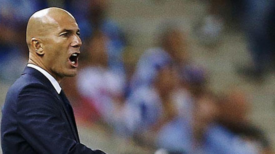 Zidane, durante el partido contra el Espanyol.