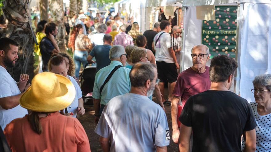 San Andrés presume de tradición en el Mercadillo de Anaga