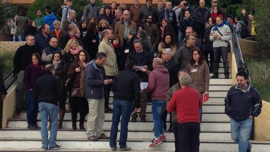 Los profesores del IES Sanje se suman a las protestas