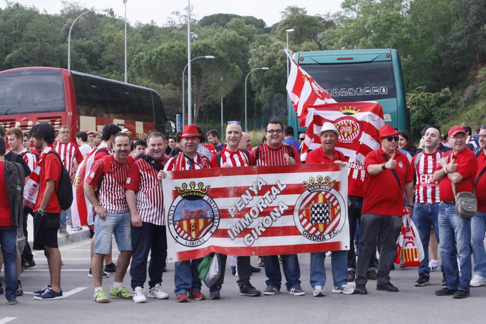 Sortida dels aficionats del Girona cap a Pamplona