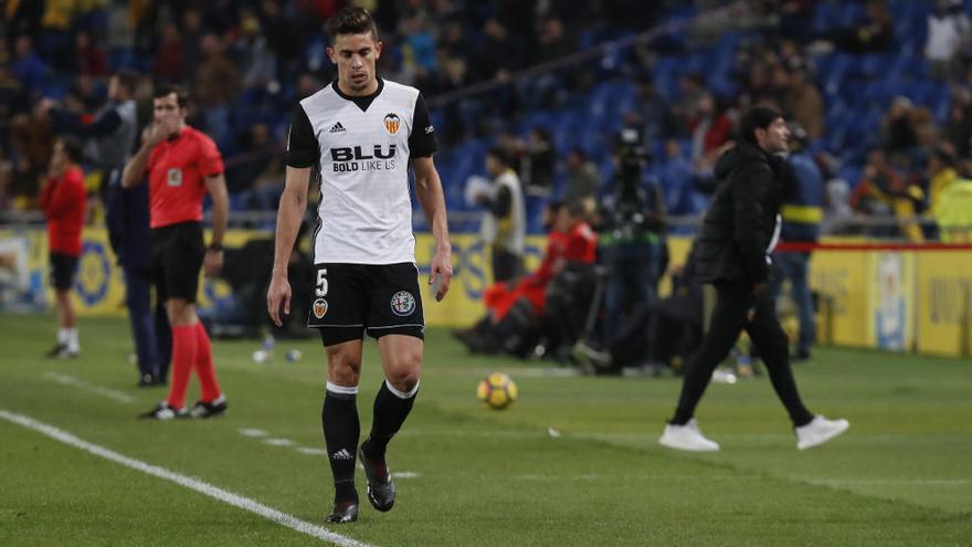 Vezo y Gabriel Paulista, ambos expulsados, no estarán ante el Madrid