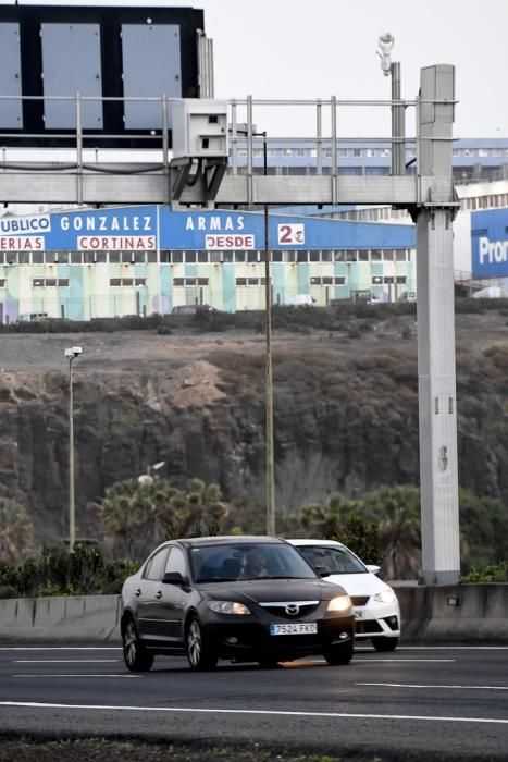 Radar frente al Centro Comercial El Mirador - La Provincia