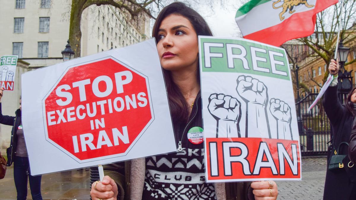 Protestas en Londres contra las ejecuciones en Irán.