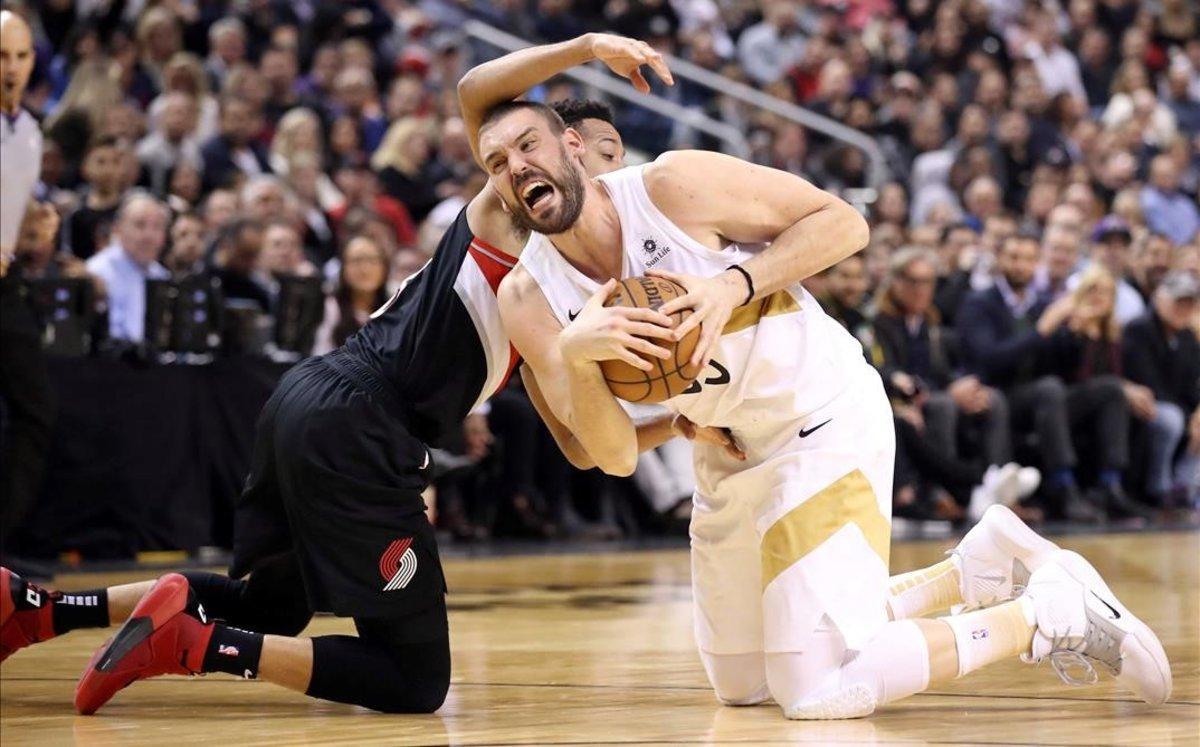 Marc Gasol, de los Toronto Raptors, en un partido frente a los Portland Trail Blazers.