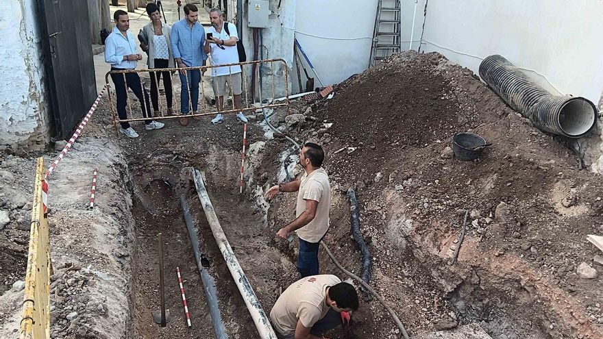 Comienzan las excavaciones en la octava y última fosa de la Guerra Civil localizada en el cementerio de Cabra