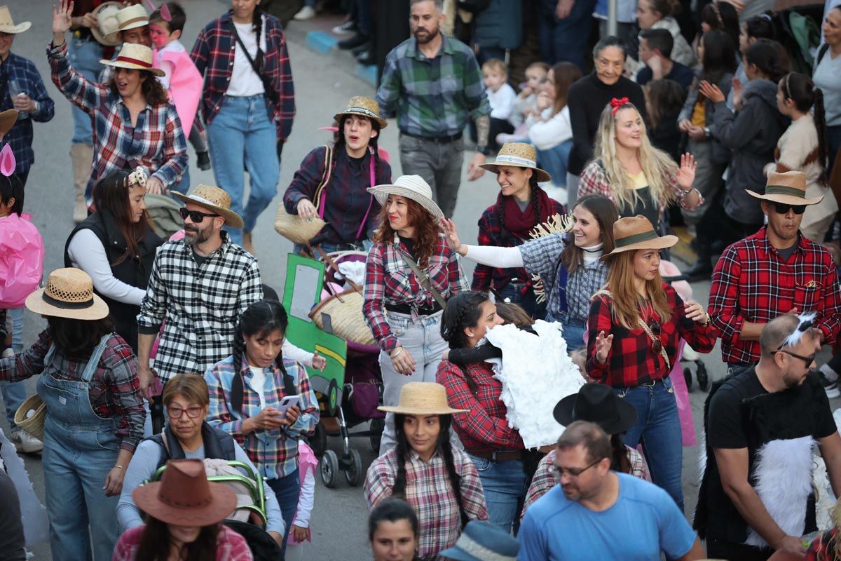 Mira aquí las imágenes de la rúa de Santa Eulària