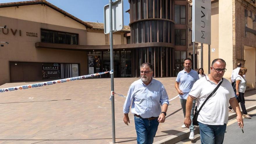 Los vecinos de Villena, desolados: "El Tesoro es nuestra identidad"