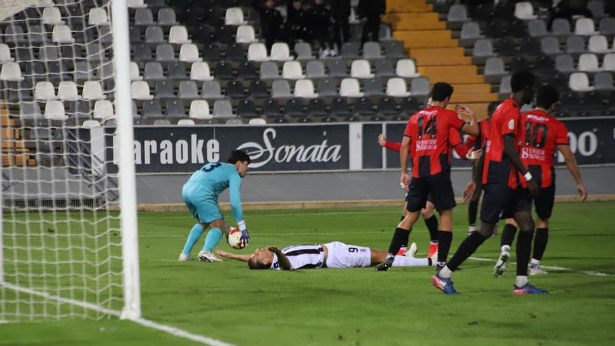 El Badajoz no termina de alcanzar la velocidad de crucero