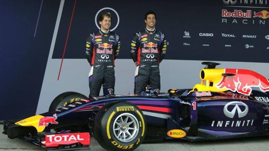 Vettel presenta en Jerez el RB10, el coche con el que aspira a ganar su quinto título