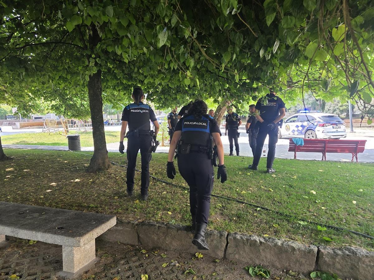 La intervención policial en el parque.
