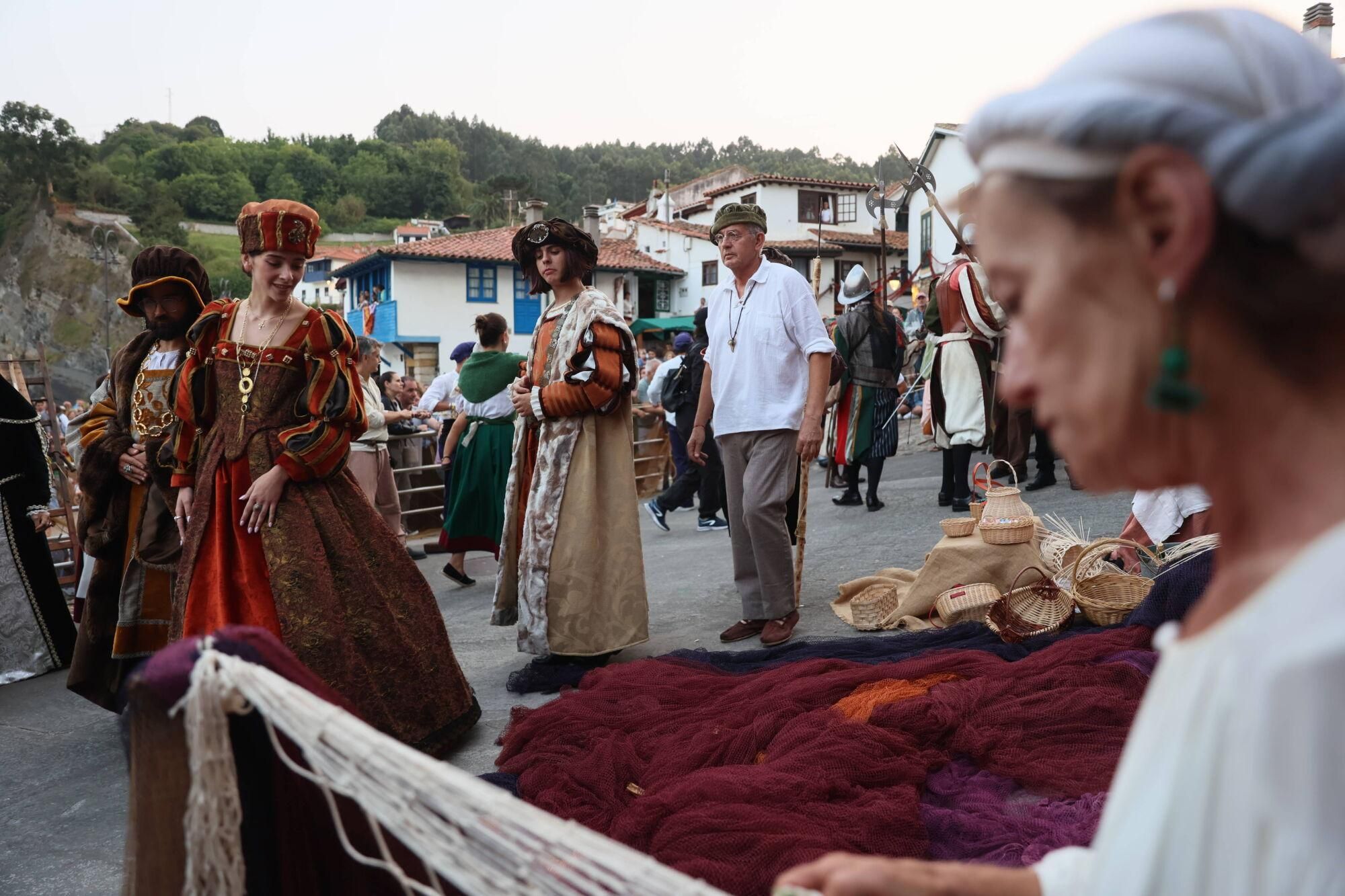 Carlos V siempre desembarca en Tazones