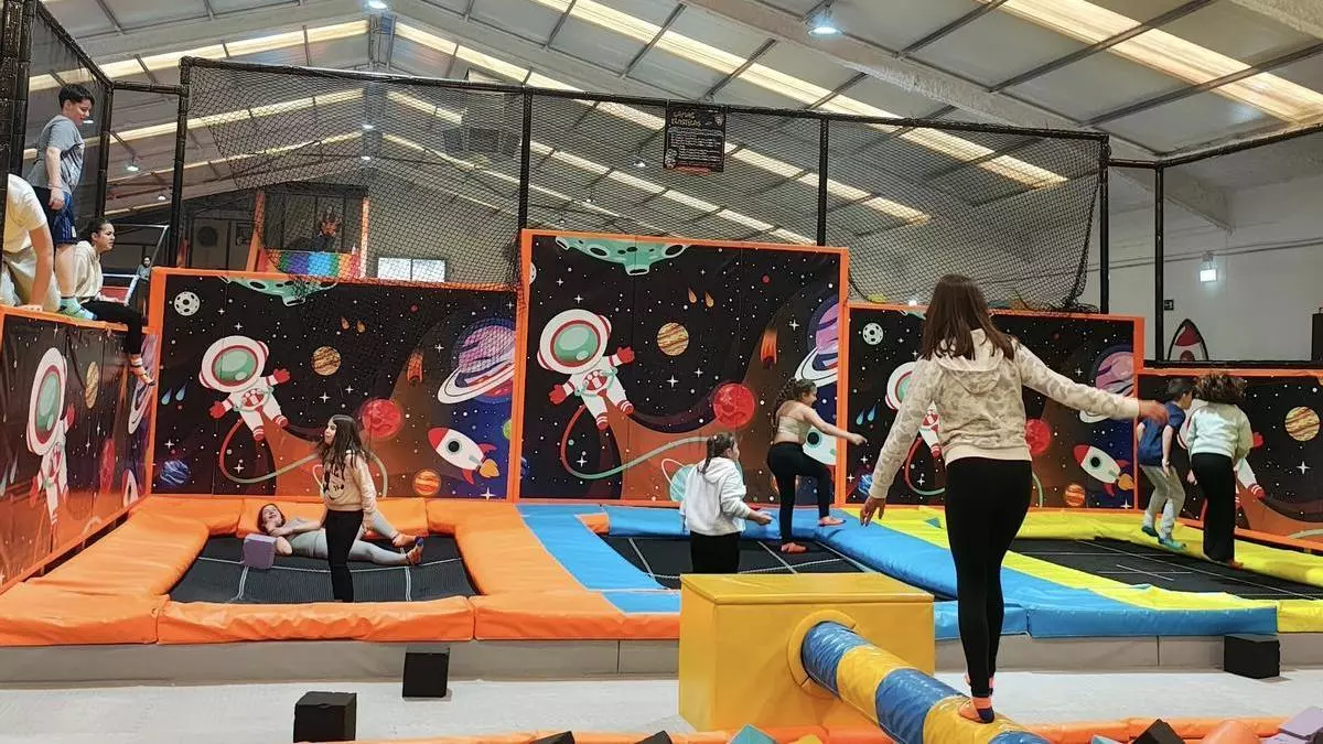 Salas propone un intenso verano para la infancia y la juventud con excursiones y un campamento