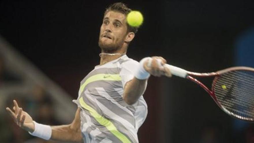 Iván Pérez espera al ganador del Martin Klizan-Sander Jong en el TDC Series Pro III de Tenis