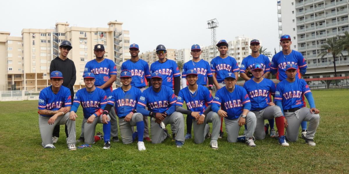 El equipo "felino", antes del encuentro