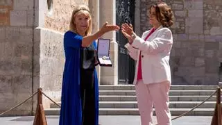 Humildad Martínez recibe la Medalla de Oro de Teruel por su actuación minutos antes del derrumbe de un edificio en junio