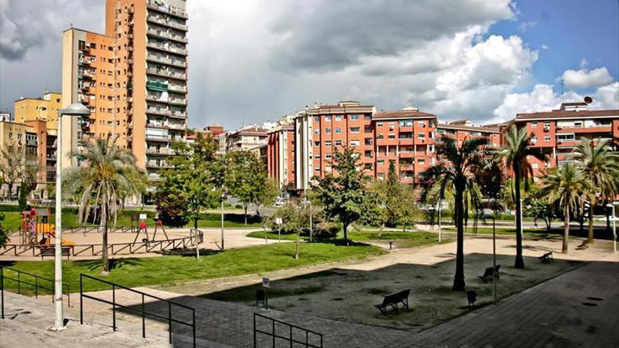 Circulan por las redes dos videos de parejas haciendo sexo en lugares públicos de Cáceres