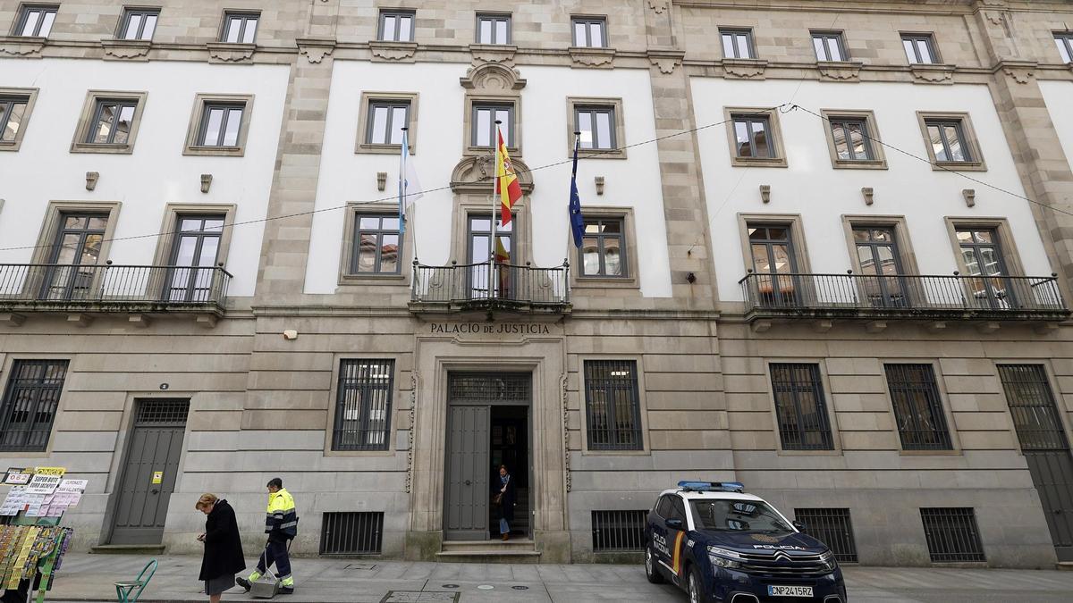 Fachada de la Audiencia Provincial de Pontevedra.