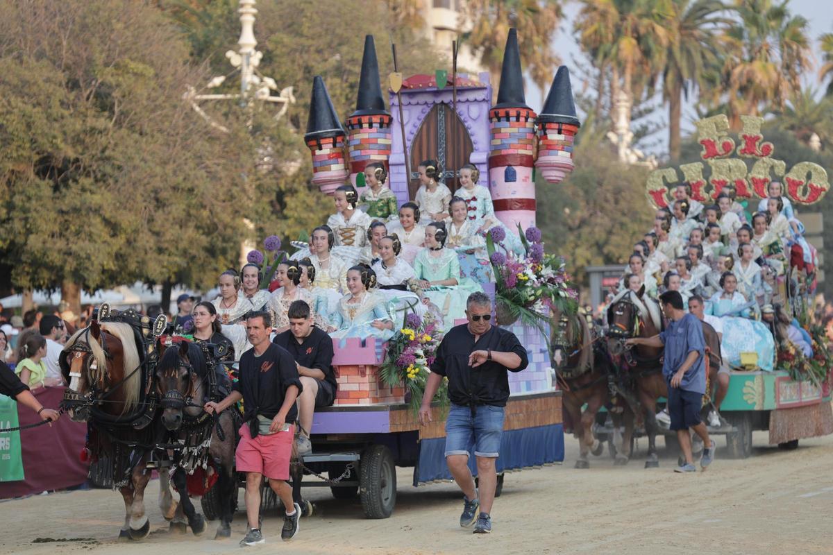 Así ha sido la Batalla de Flores de València 2026