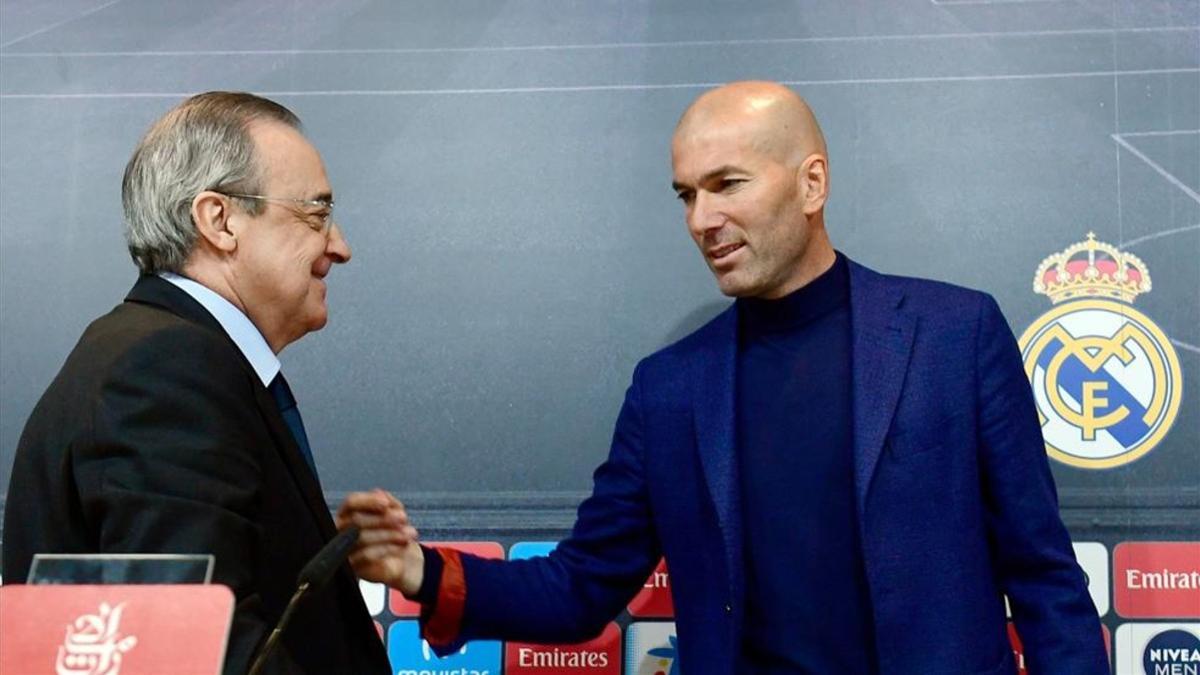 Florentino ha tenido que ponerse en manos de Zidane para salvar su cabeza