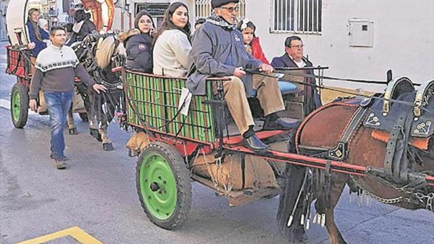 La Vall protege a sus animales y reparte 2.000 ‘rotllos beneïts’