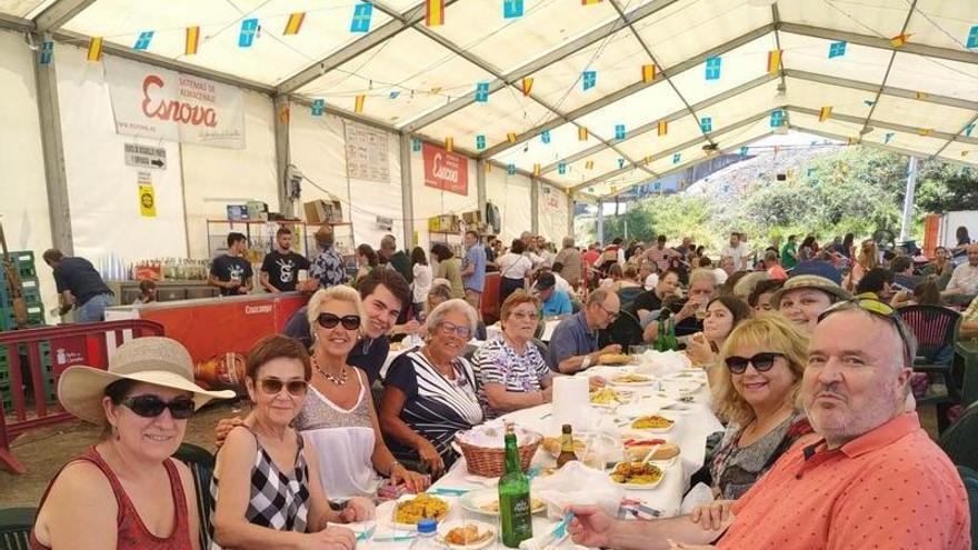 Perlora celebra sus fiestas sacramentales con música, misa, paella y deportes: programa para no perderse nada durante cuatro días