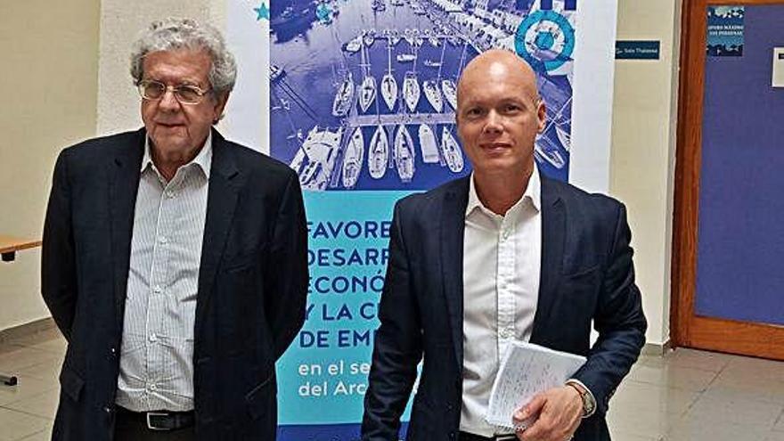 El presidente de Ceceticma, Guersi Sauret, y el director de Turismo y Patrimonio del Consejo Regional de Bretaña, Le Baccon.