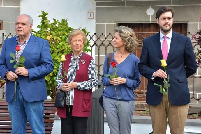 OFRENDA FLORAL 175 AÑOS FERNANDO LEÓN Y CASTILLO