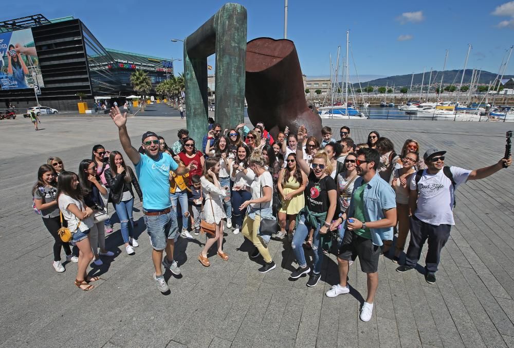 Las familias MolaViajar y Carameluchi y la joven Rebeca Stones comparten con sus seguidores locales los encantos de la ciudad