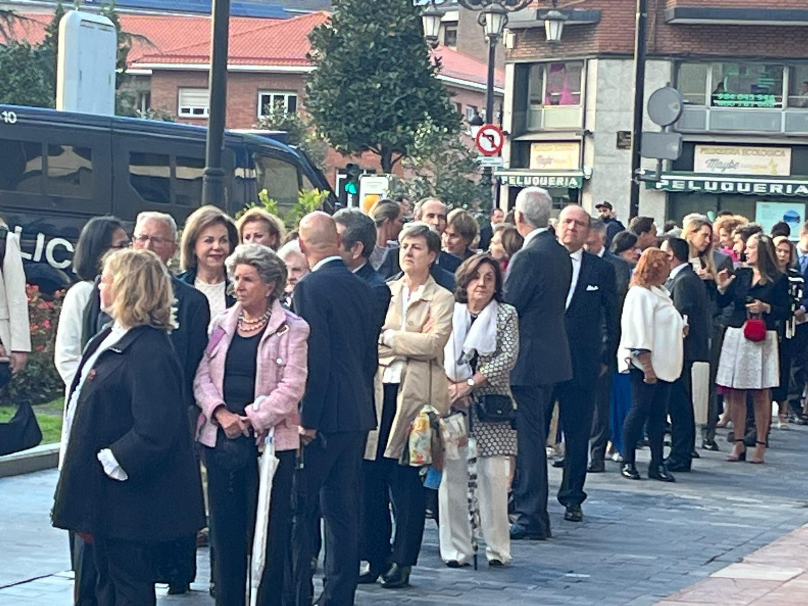 EN IMÁGENES: La Familia Real asiste en Oviedo al concierto de los premios "Princesa de Asturias"