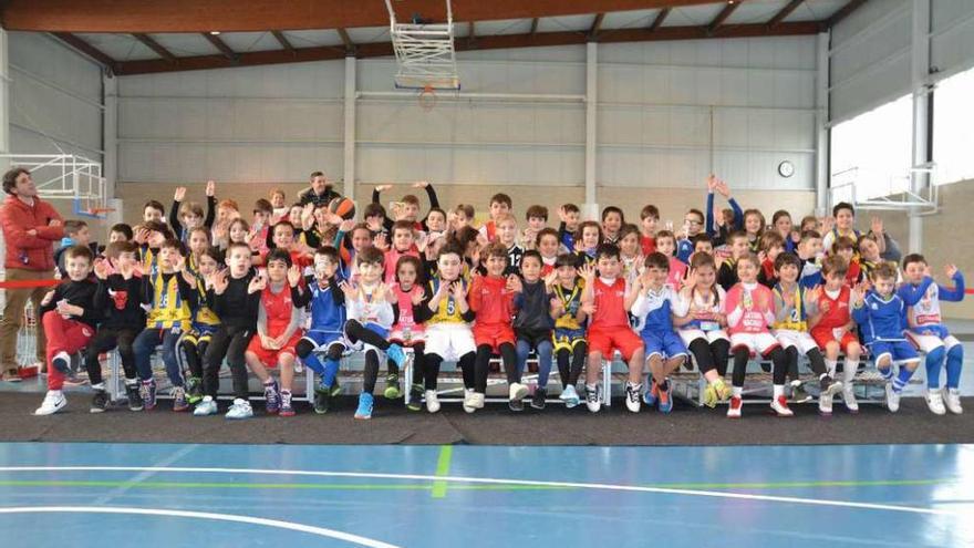 El baloncesto toma el colegio San Fernando con la Liga baby A