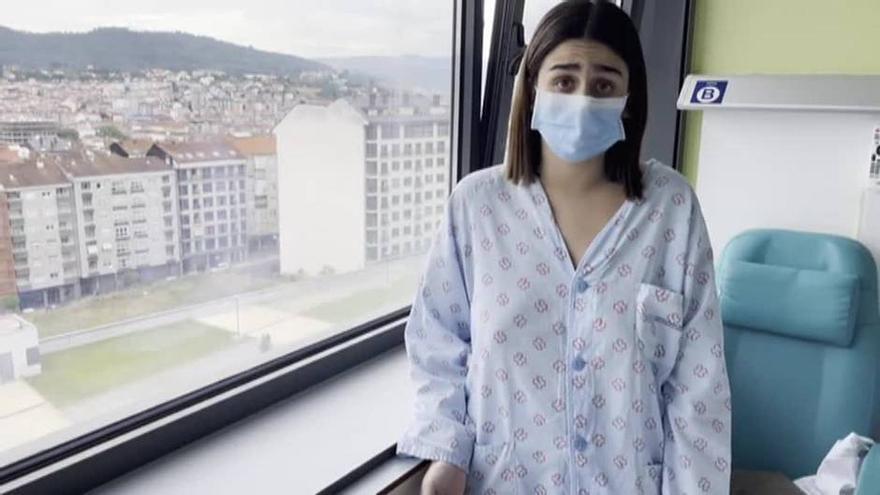 Andrea, de 21 años, lanza un mensaje desde el hospital a los jóvenes para que usen la mascarilla