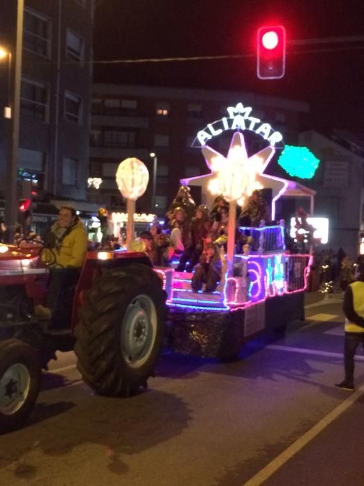 Cabalgata de los Reyes Magos en Lugones