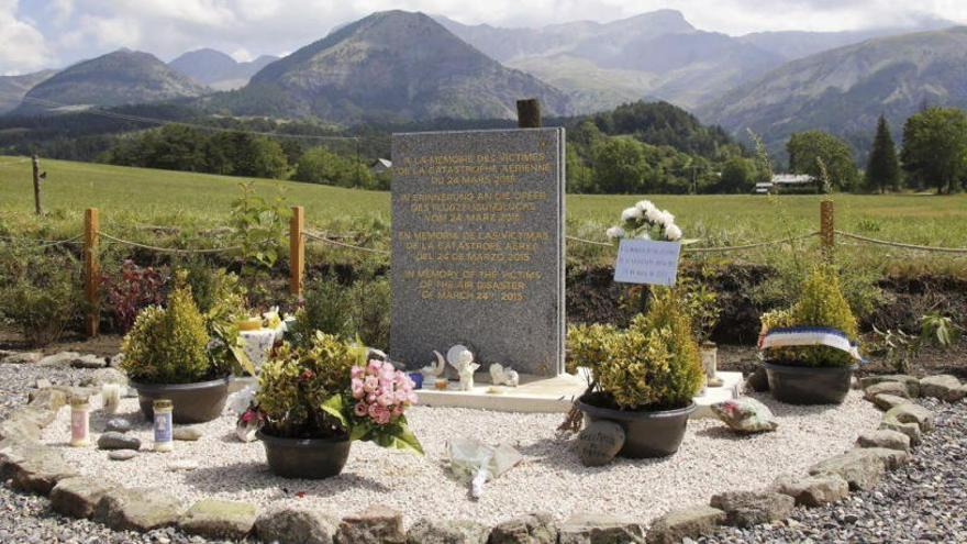 Monumento en Francia a las víctimas de Germanwings.