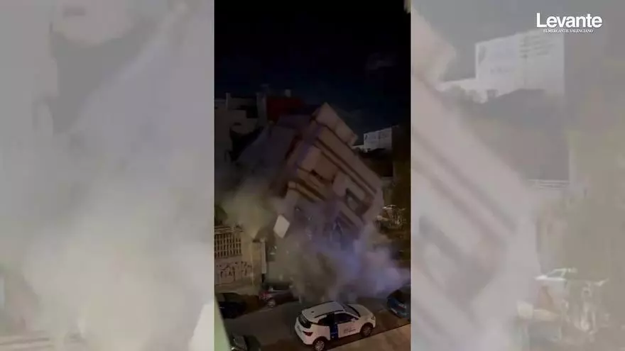 Se desploma un edificio en Benetússer