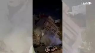 Se desploma un edificio de tres plantas en Benetússer