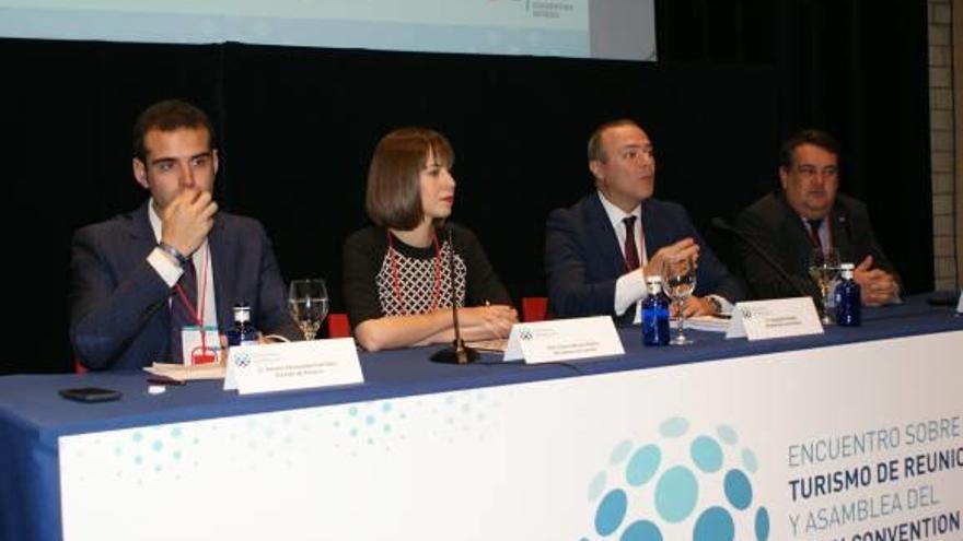 «Es importante evolucionar hacia un turismo urbano que complemente al sol y playa»