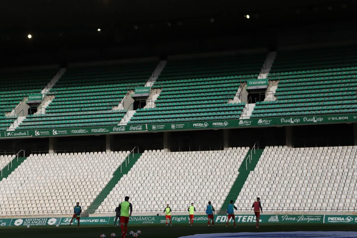 Las imágenes del partido Córdoba CF-Recreativo Granada