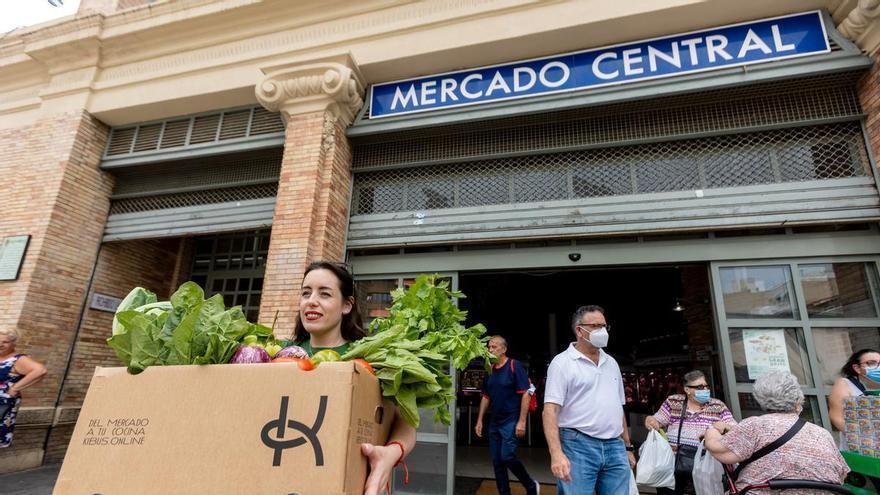 La venta &quot;on line&quot; llega al Mercado Central en su centenario
