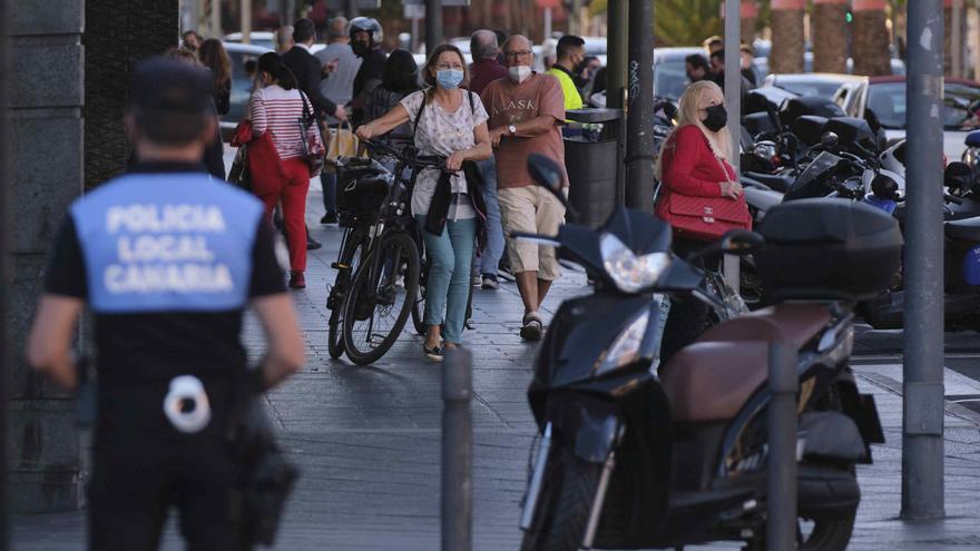 Canarias registra más de 2.300 contagios y seis fallecidos