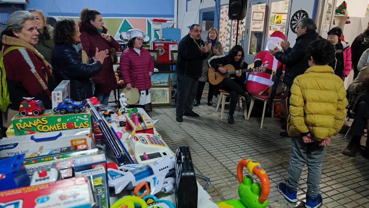 Música, talleres y mucho para ver: Raitana inaugura su mercadillo solidario