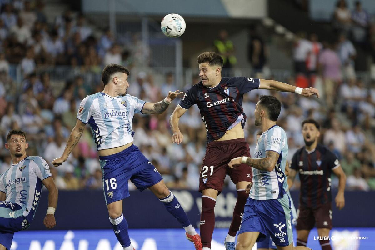 Málaga CF y Eibar empataron 1-1 en La Rosaleda.