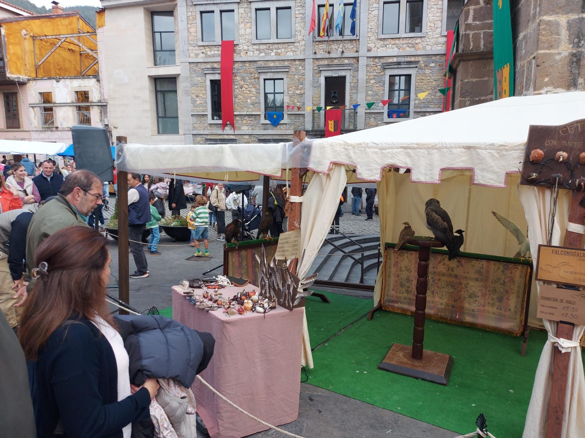 En imágenes: Domingo de lleno en la Feria Medieval de Salas