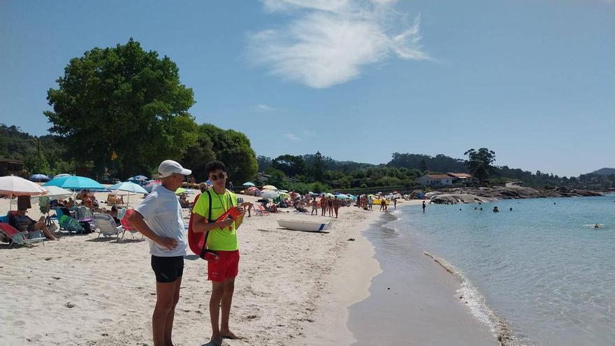 Nueva alerta por fecales en la ría de Aldán: bandera amarilla en Menduíña