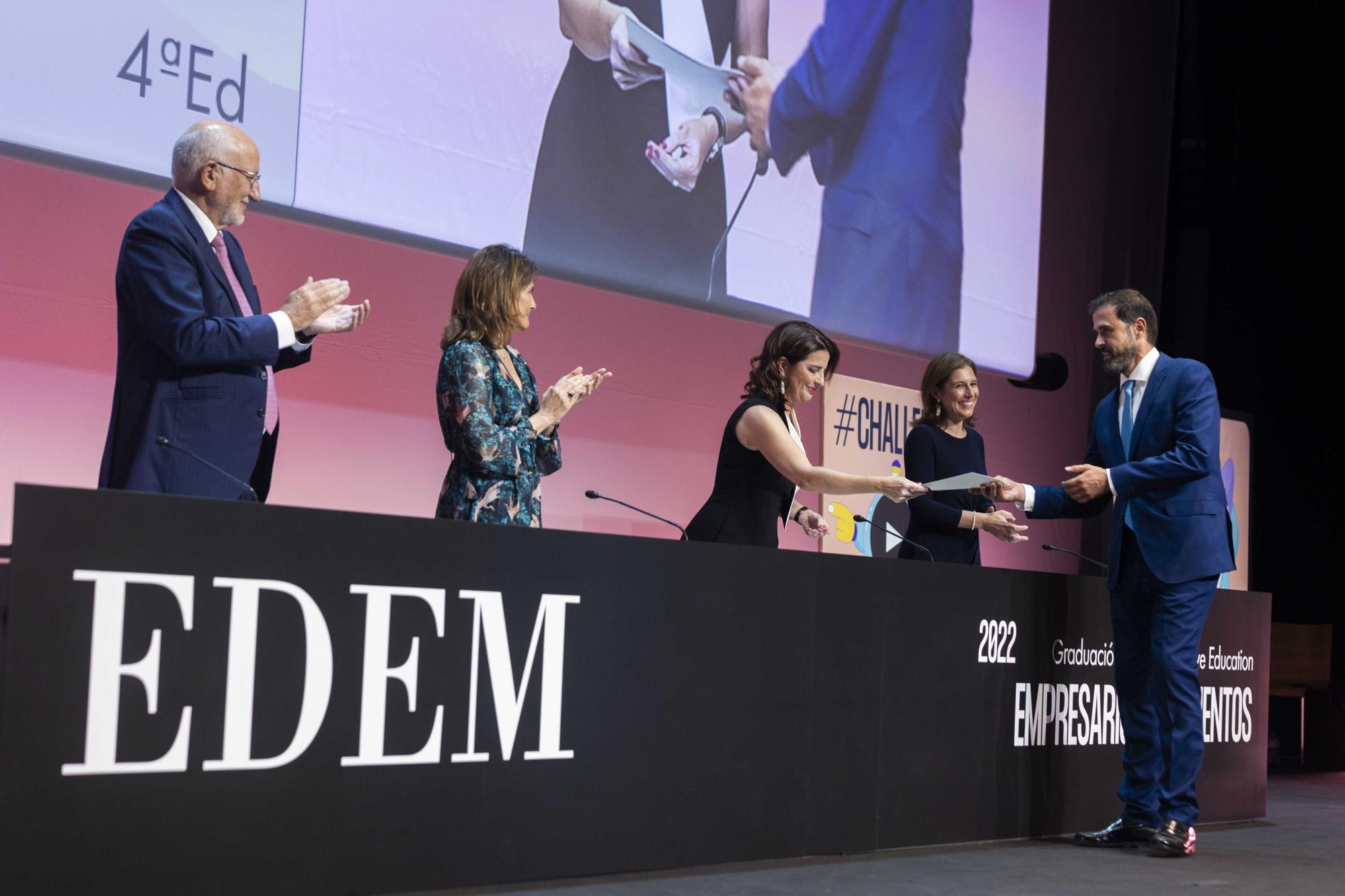 Graduación alumnos EDEM Escuela de Empresarios 2022 en València