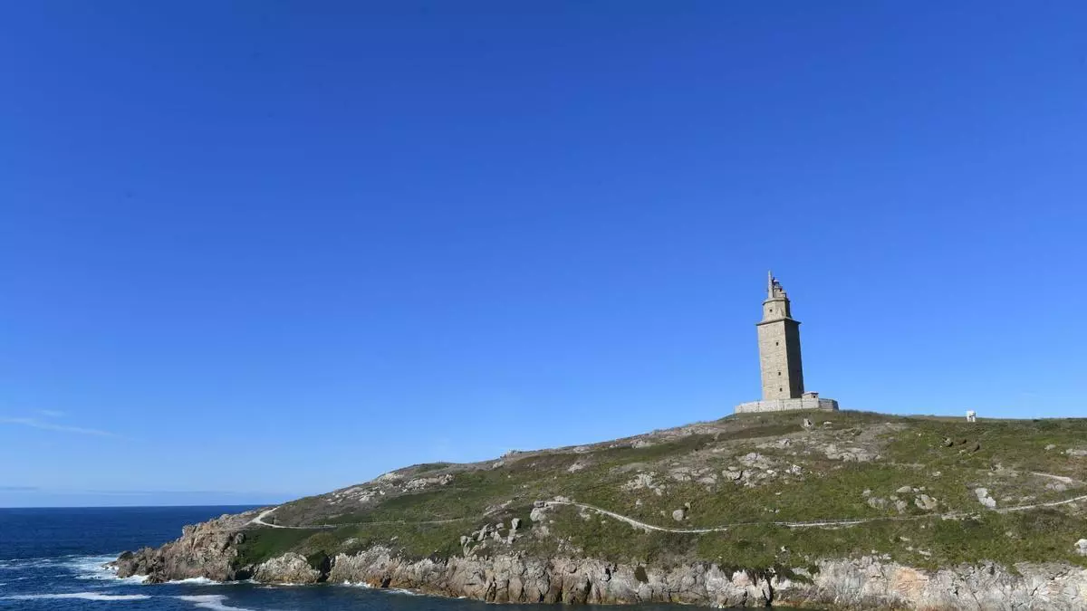 El Museo de San Antón y la Torre de Hércules de A Coruña cierran a partir del próximo martes para renovar la instalación eléctrica