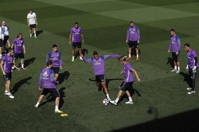 Entrenamiento del Real Madrid antes de su viaje a Gran Canaria