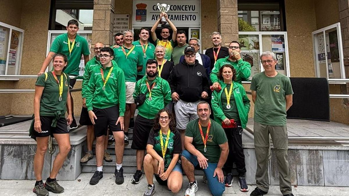 Foto de familia de la recepción.
