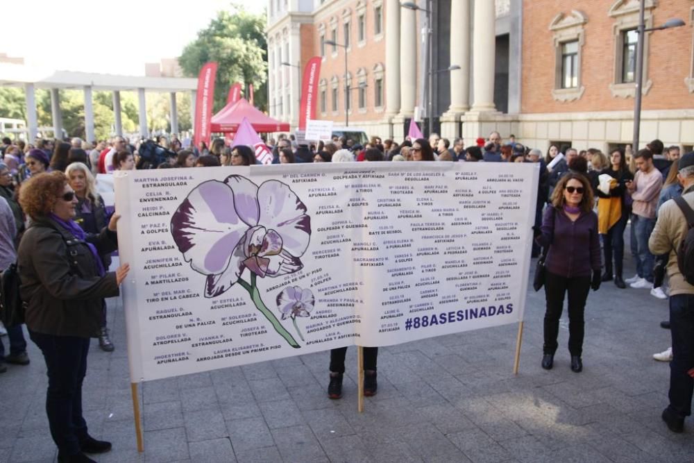 Manifestación en Murcia por el día contra la violencia de género